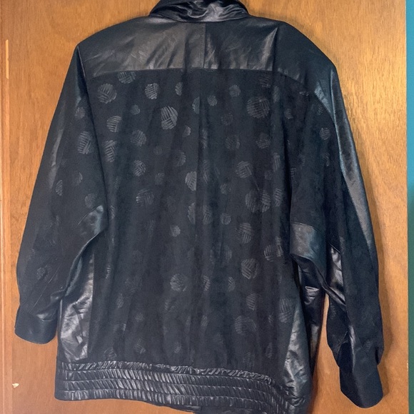 Vintage 90’s Pierre Lamonte Size 12 Black Faux Suede/Leather Lightweight Jacket - Picture 5 of 7